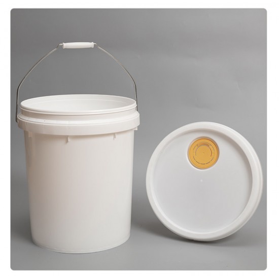 18 Litre Plastic Bucket with Lid